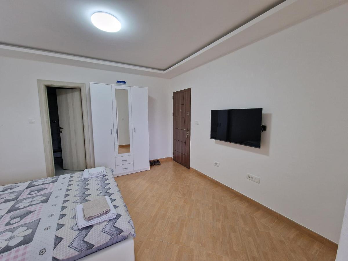 Apartman Tolosi Подгориця Екстер'єр фото