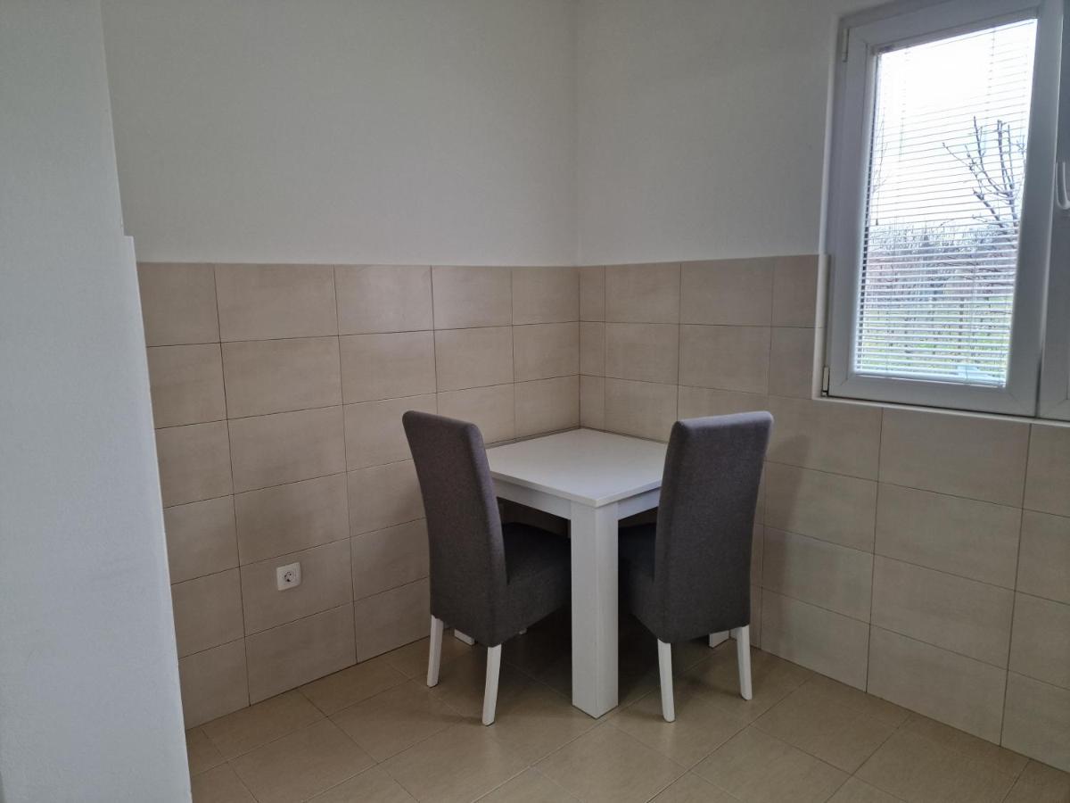Apartman Tolosi Подгориця Екстер'єр фото
