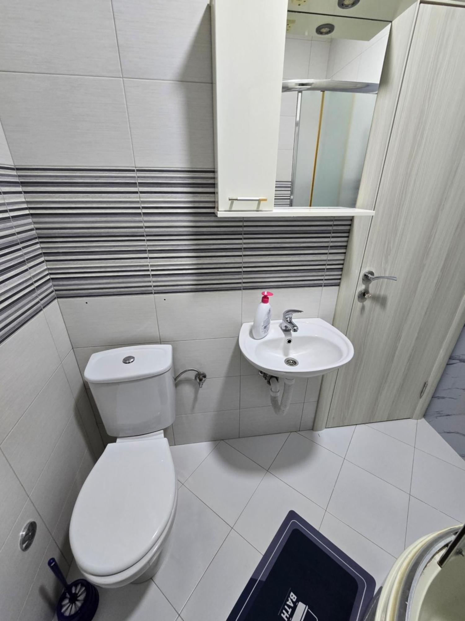 Apartman Tolosi Подгориця Екстер'єр фото