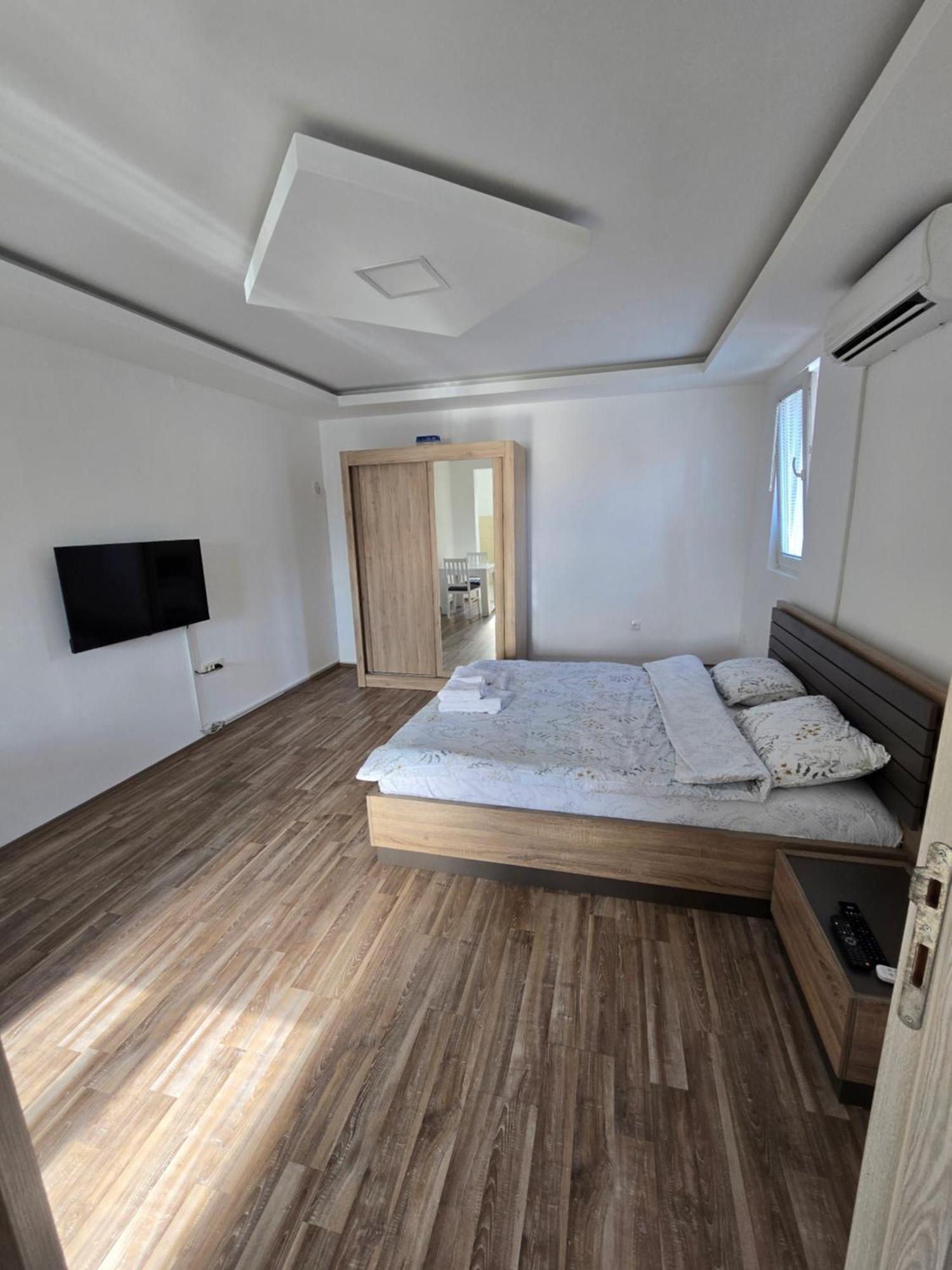 Apartman Tolosi Подгориця Екстер'єр фото